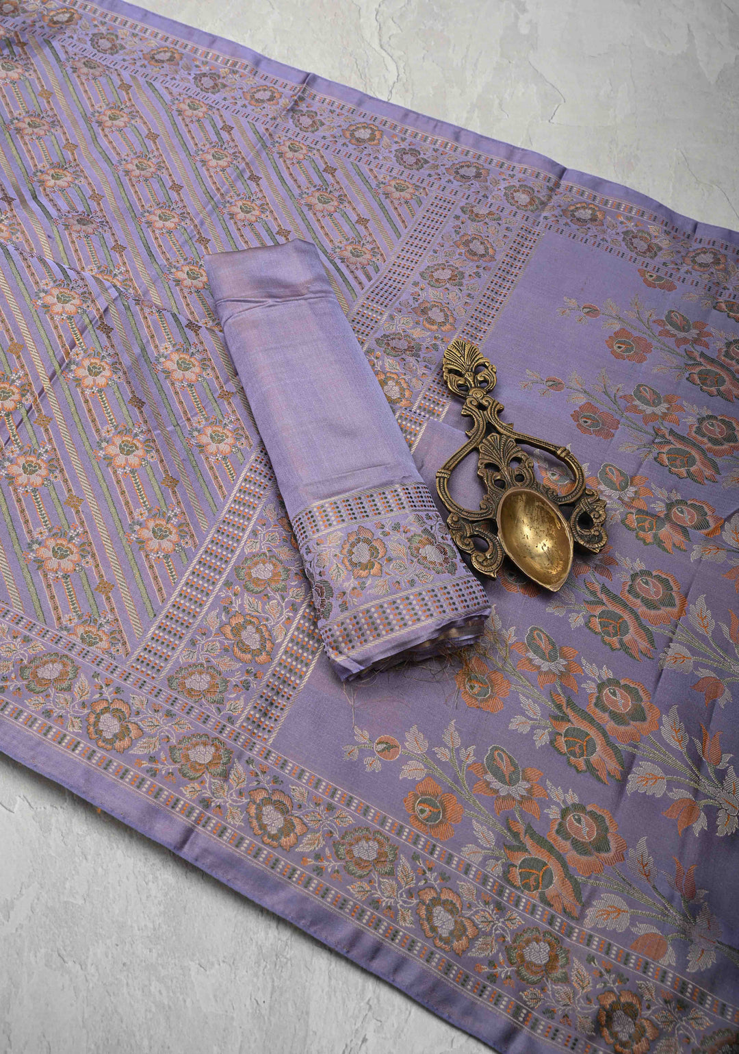 Tanchoi on Pure Banarasi Satin Silk in lavender with Floral Diagonal Stripes  | SILK MARK CERTIFIED