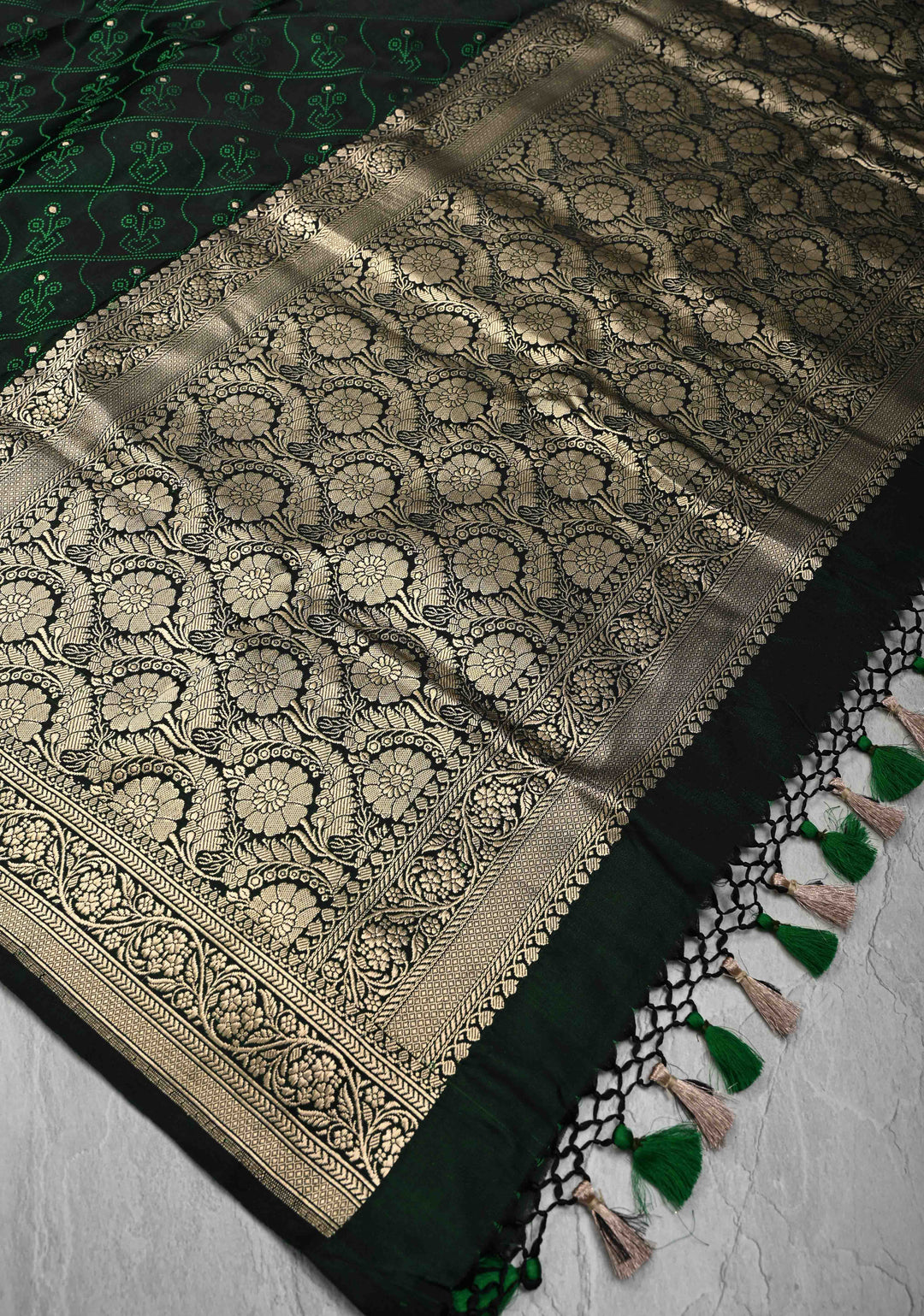Green Black Tanchoi Saree with Zari Border | SILK MARK CERTIFIED