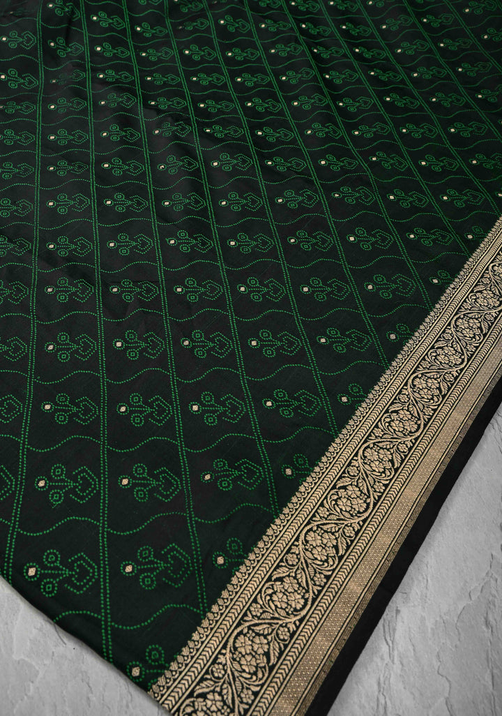 Green Black Tanchoi Saree with Zari Border | SILK MARK CERTIFIED