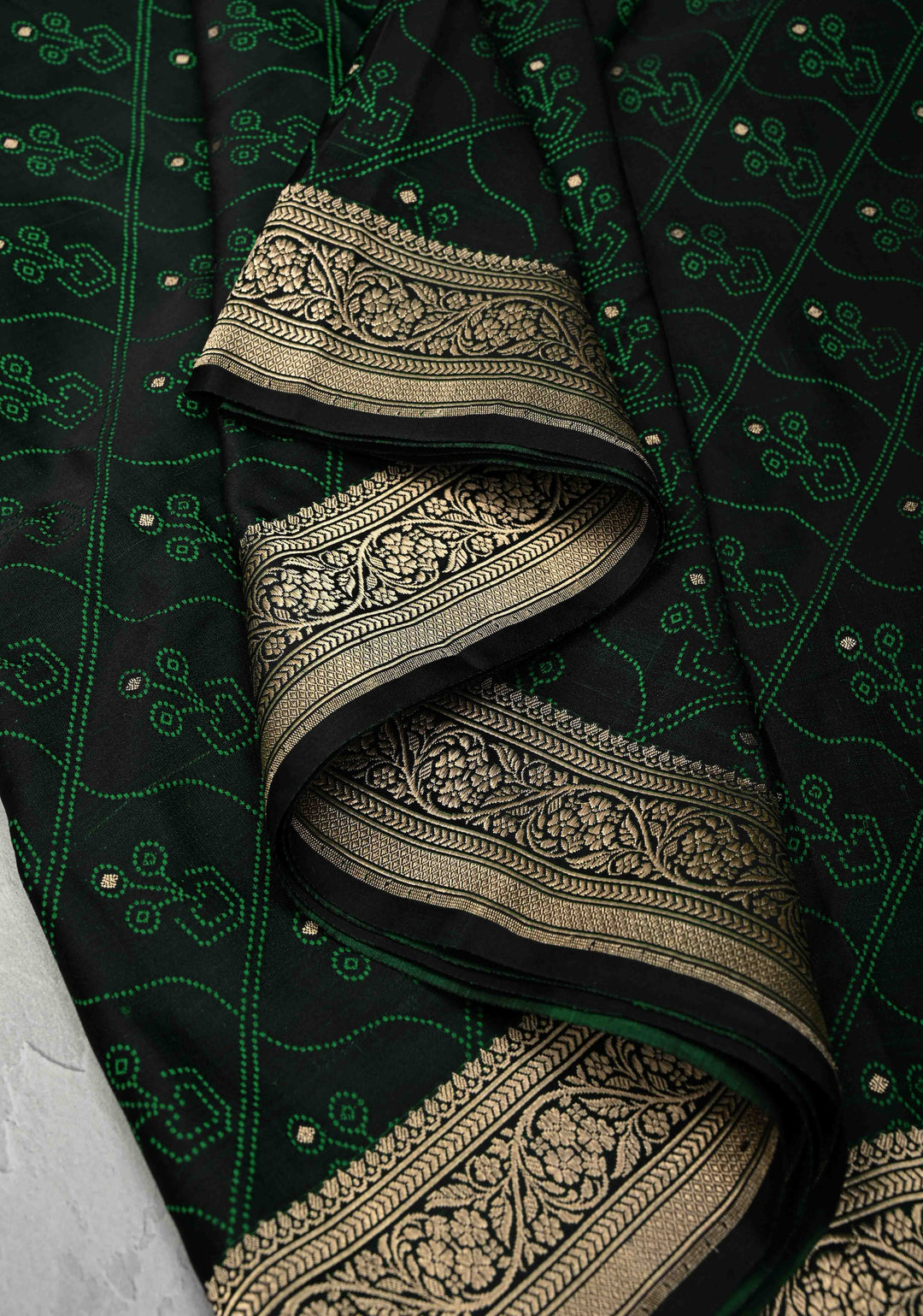 Green Black Tanchoi Saree with Zari Border | SILK MARK CERTIFIED