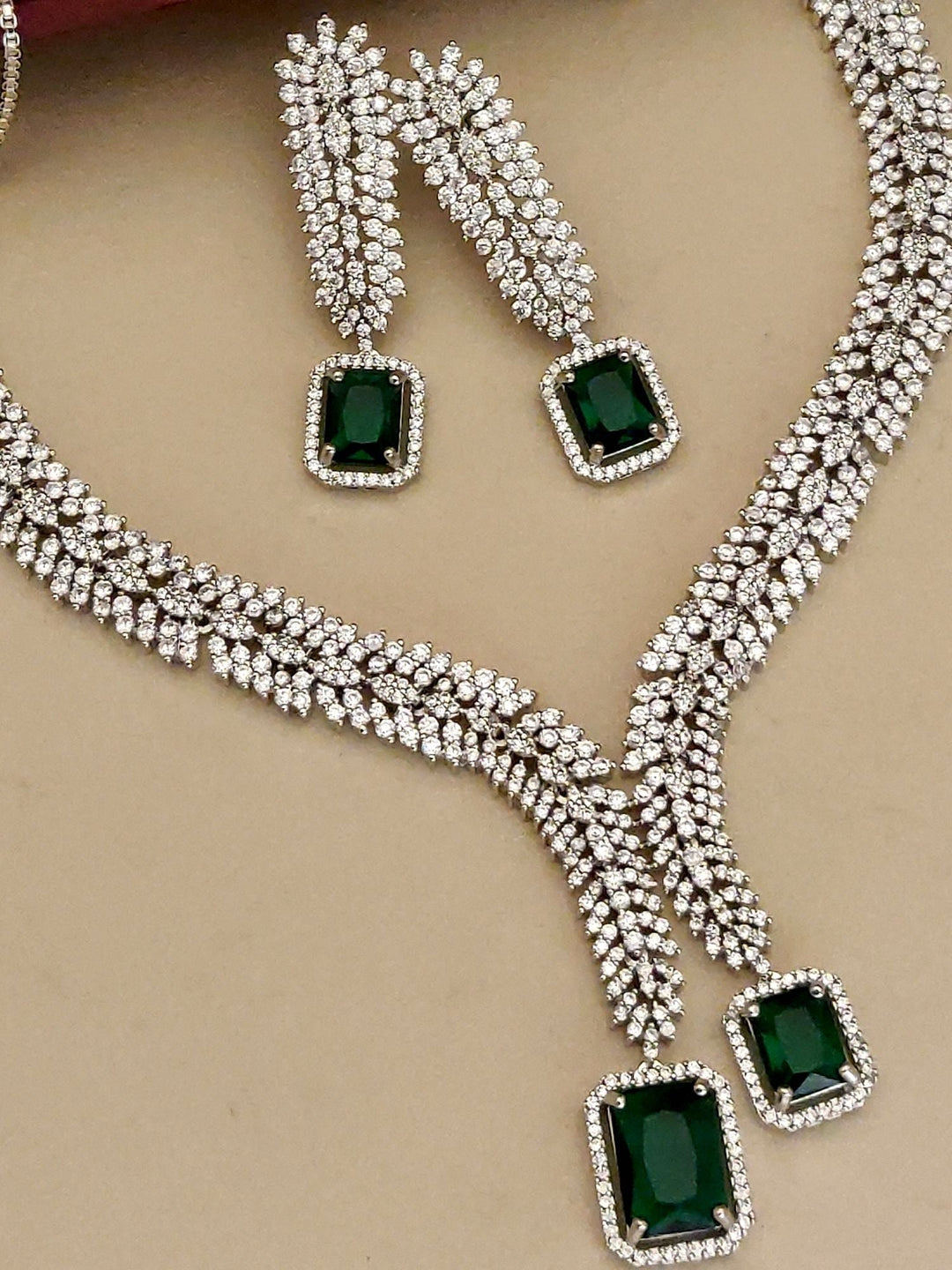 Jewellery Elegant Stylish Swarovski Necklace Set | SHOBITAM