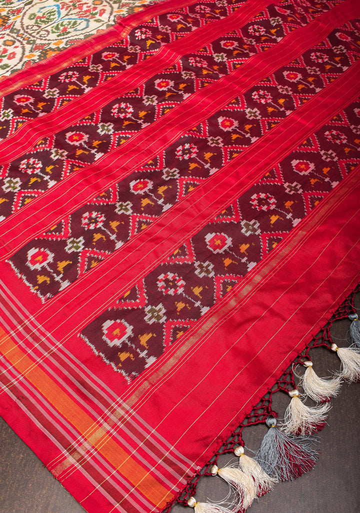 Ivory Pure Silk Saree with Intricate Ikkat patterns | SILK MARK CERTIFIED