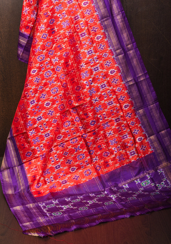 Dupatta : Red and Voilet Ikkat Patola Design Pure Silk Dupatta with handmade tassels I SILK MARK CERTIFIED