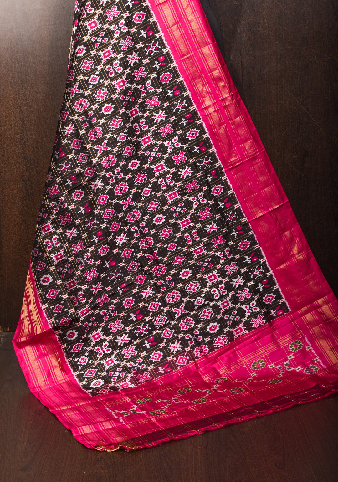 Dupatta : Black   and Pink Ikkat Patola Design Pure Silk Dupatta with handmade tassels I SILK MARK CERTIFIED