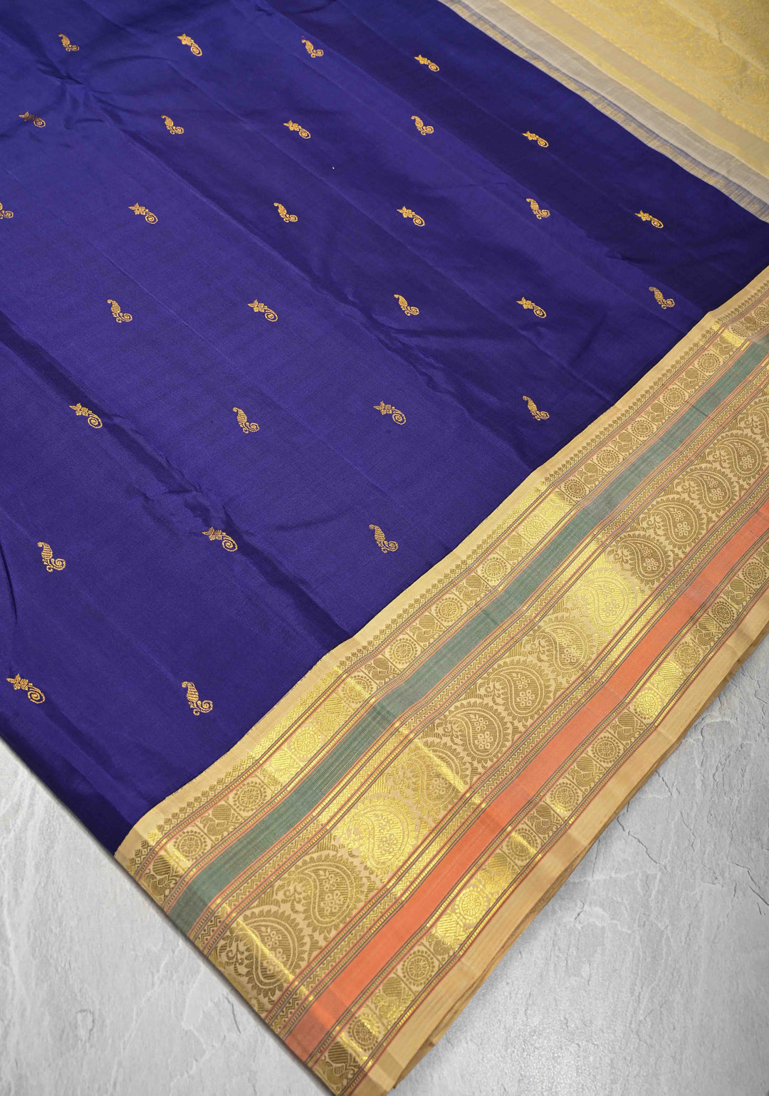 Korvai Weave Navy Blue Kanjivaram Pure Silk Saree with Floral Buttas and Contrast Zari Border | SILK MARK CERTIFIED