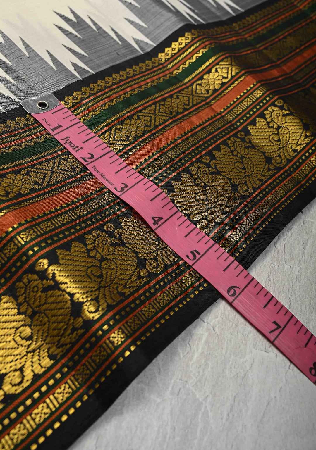 Korvai Offwhite and Black   Kanjivaram Pure Silk Saree with Contrast Temple and Zari Border | SILK MARK CERTIFIED