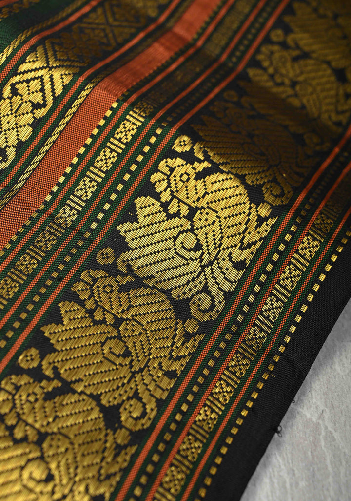 Korvai Offwhite and Black   Kanjivaram Pure Silk Saree with Contrast Temple and Zari Border | SILK MARK CERTIFIED