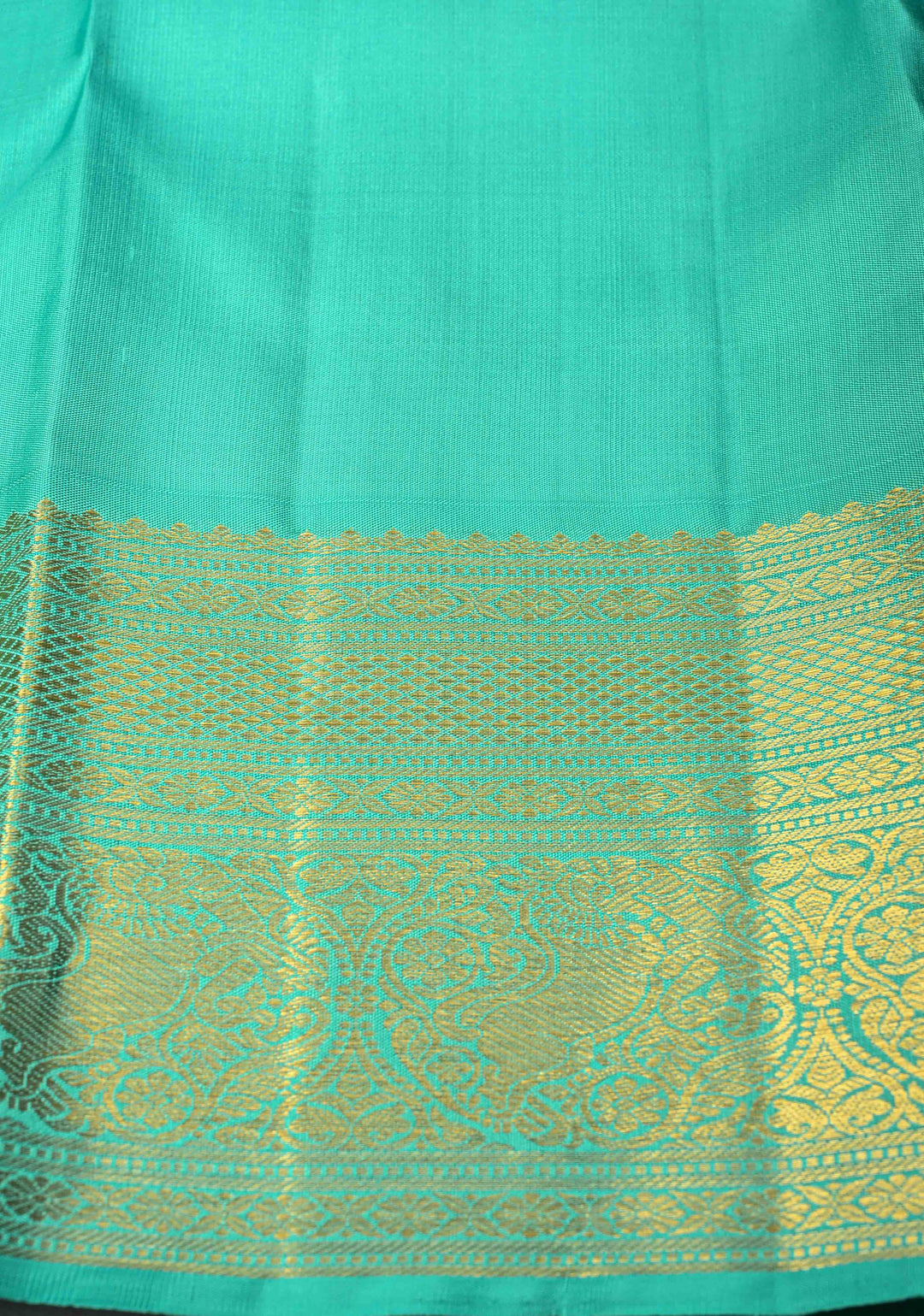 Jamuni Purple Korvai  Kanjivaram Pure Silk Saree with Zari Buttas and Contrast Zari Border | SILK MARK CERTIFIED