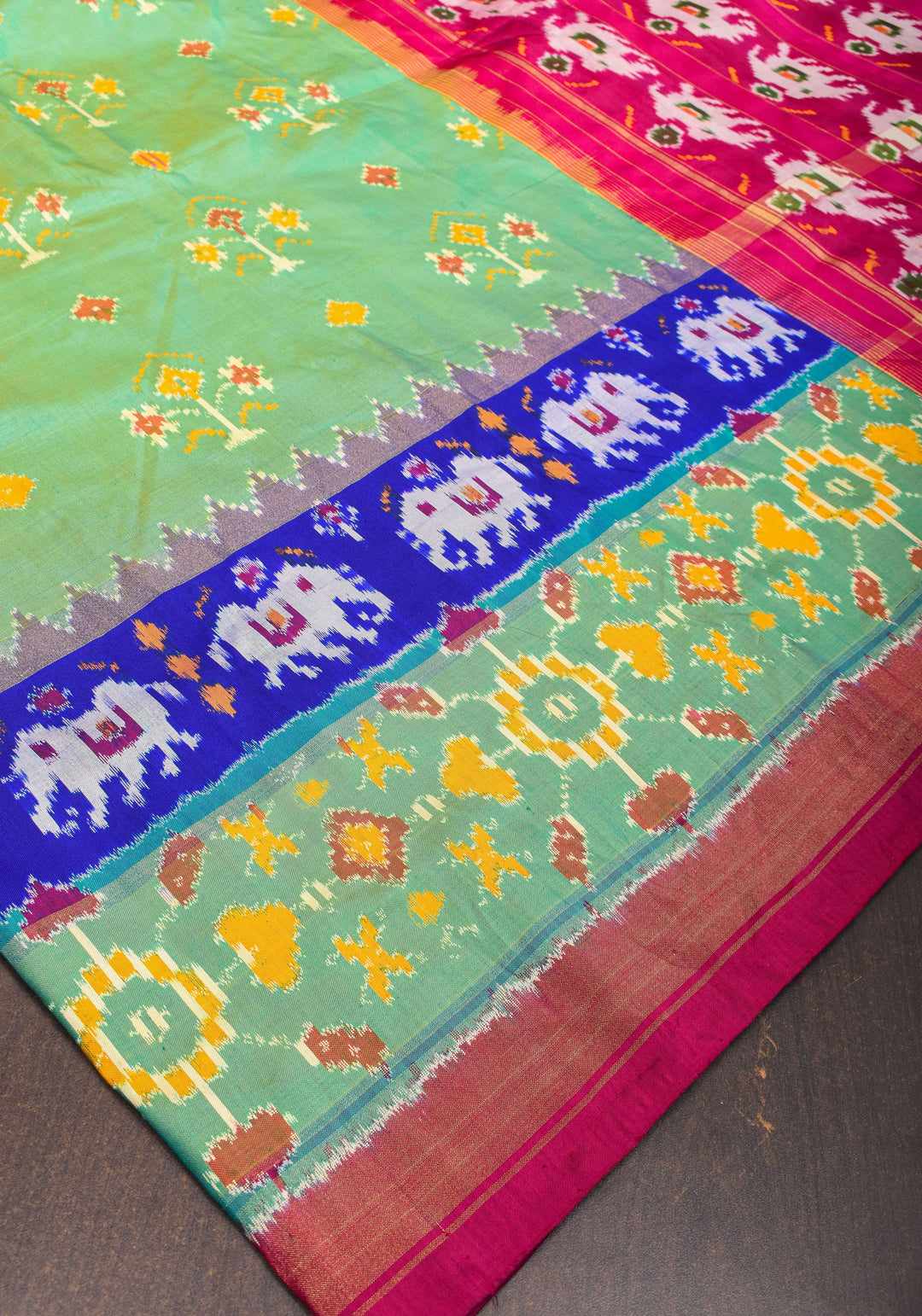 Green dual tone Ikkat Patola Panel design Silk Saree with zari border | SILK MARK CERTIFIED