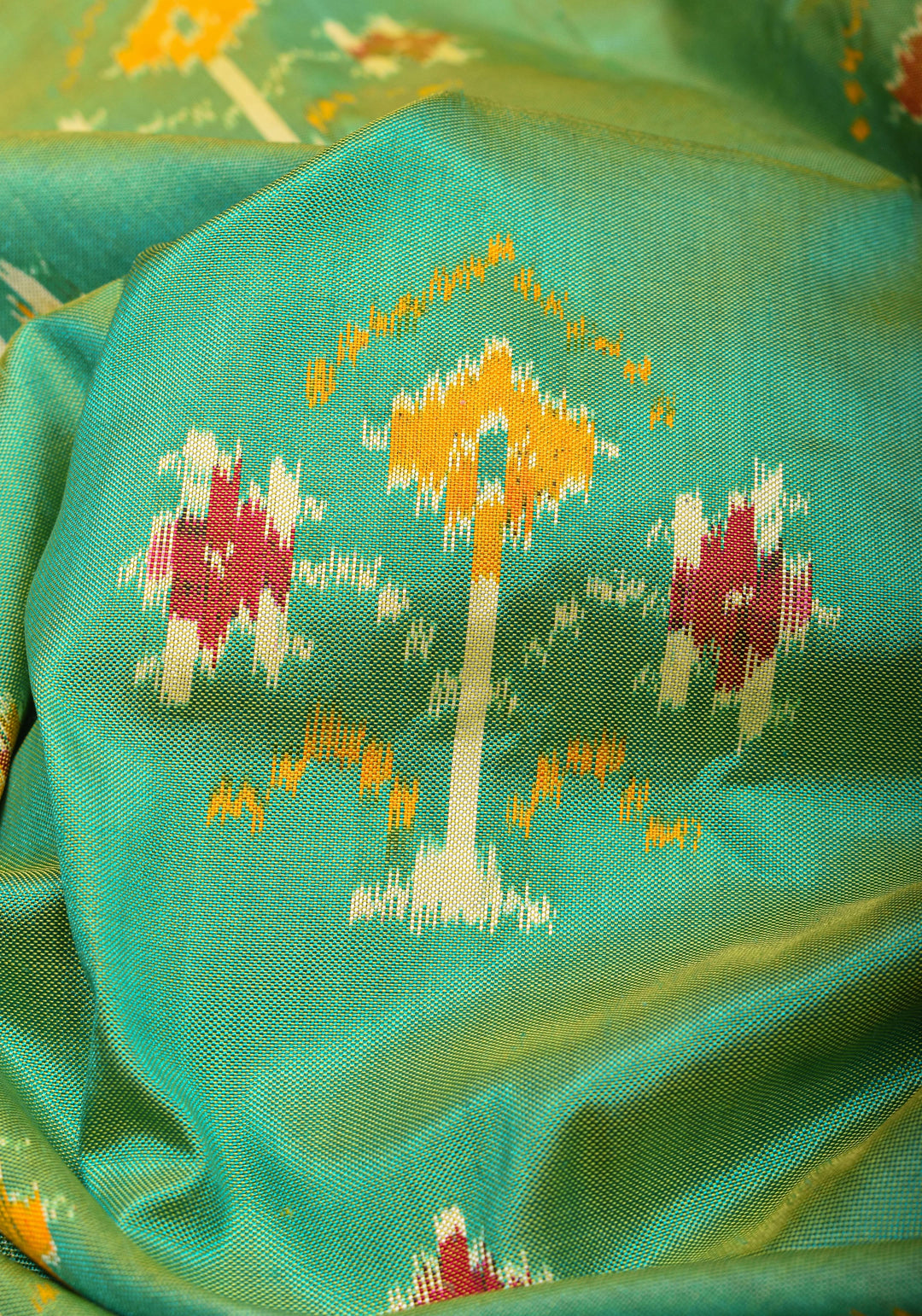 Green dual tone Ikkat Patola Panel design Silk Saree with zari border | SILK MARK CERTIFIED