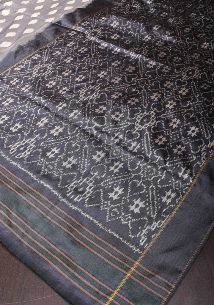 Gray and White Scalloped Design Pure Ikat Silk Saree| SILK MARK CERTIFIED