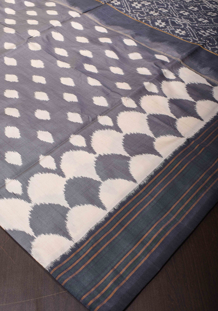 Gray and White Scalloped Design Pure Ikat Silk Saree| SILK MARK CERTIFIED