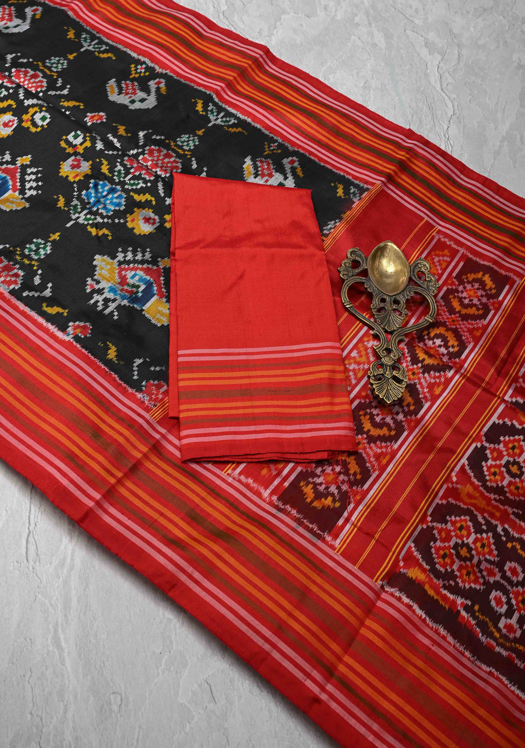 Black Ikkat Pure Silk Saree with Contrast Border | SILK MARK CERTIFIED