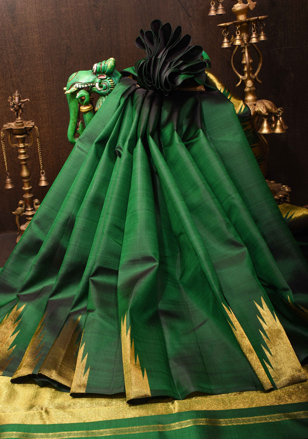 Green Dual Tone Pure Kanjivaram Silk Saree with Zari Temple Borders | SILK MARK CERTIFIED
