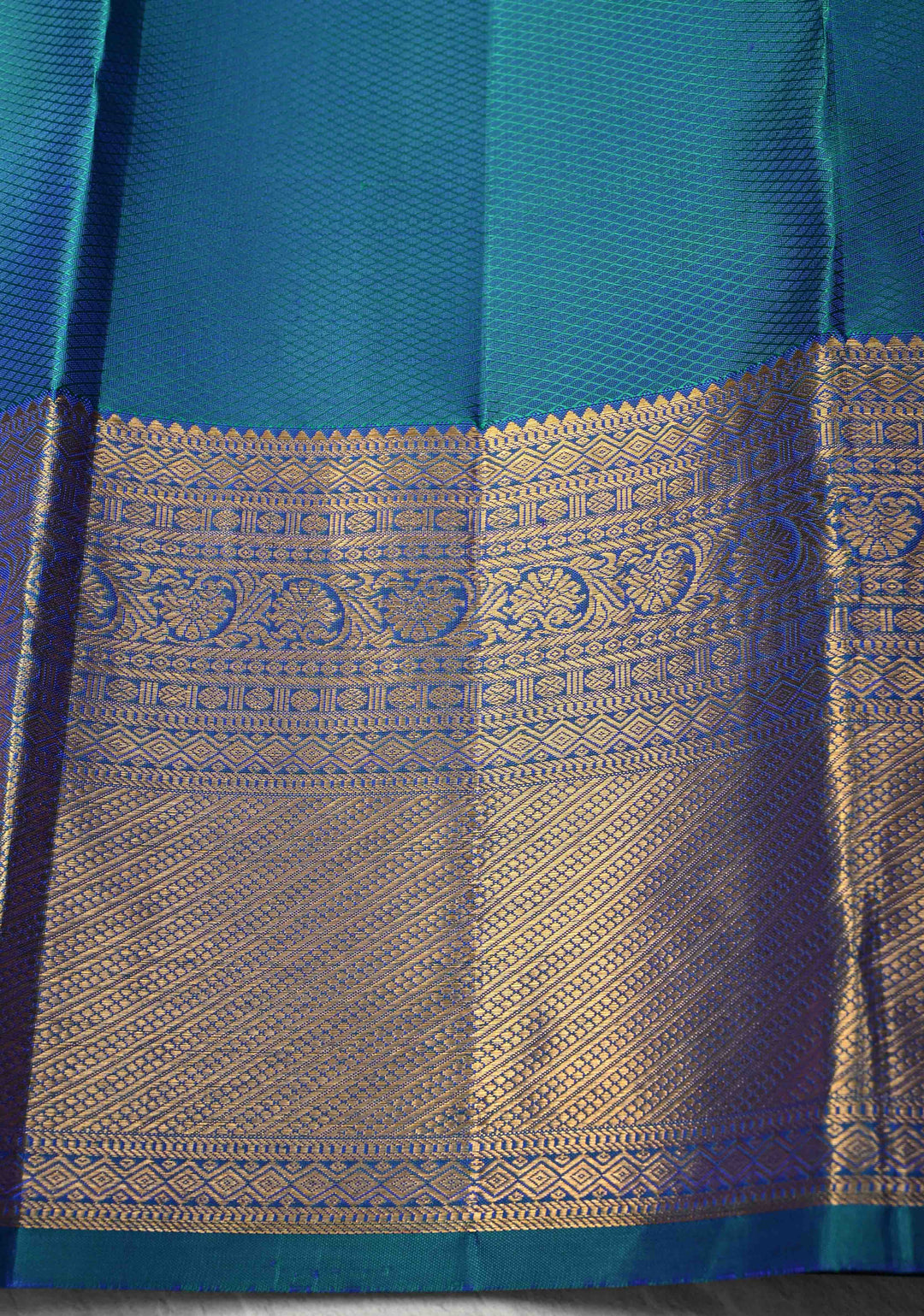 Blue- Green Dual tone Pure Kanjivaram Silk Saree with Meenakari Floral Brocade and Zari Border | SILK MARK CERTIFIED