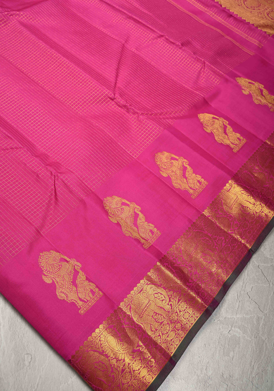 Magenta Podi Kattam Zari Checks on Kanjivaram Pure Silk Saree with Yaali  Distinct Motifs on Zari Border | SILK MARK CERTIFIED