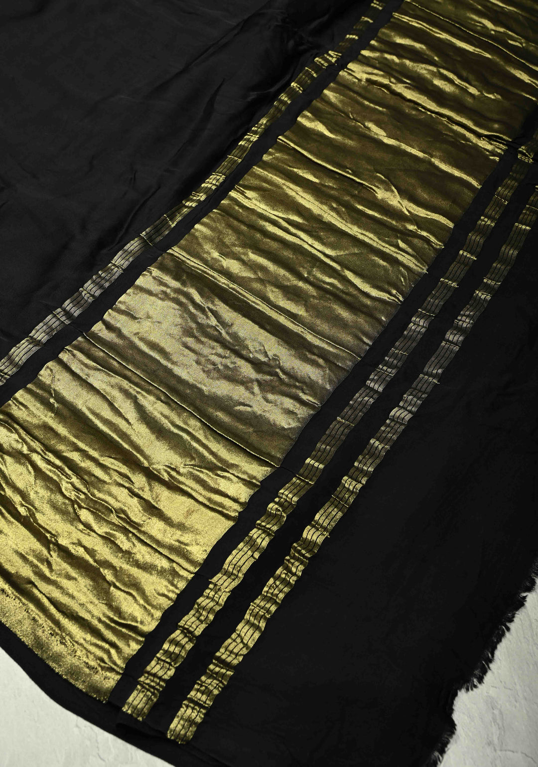 Black Modal Silk Saree with Lagda Patta zari Pallu