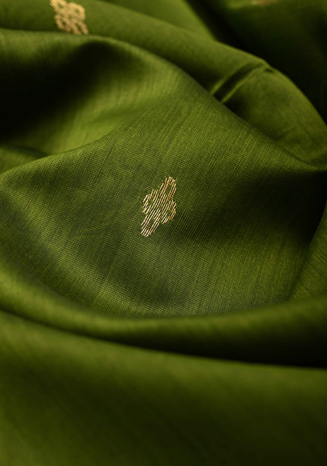 Olive Green Handwoven maheswari cotton silk saree with Zari Buttas and MInimal Border