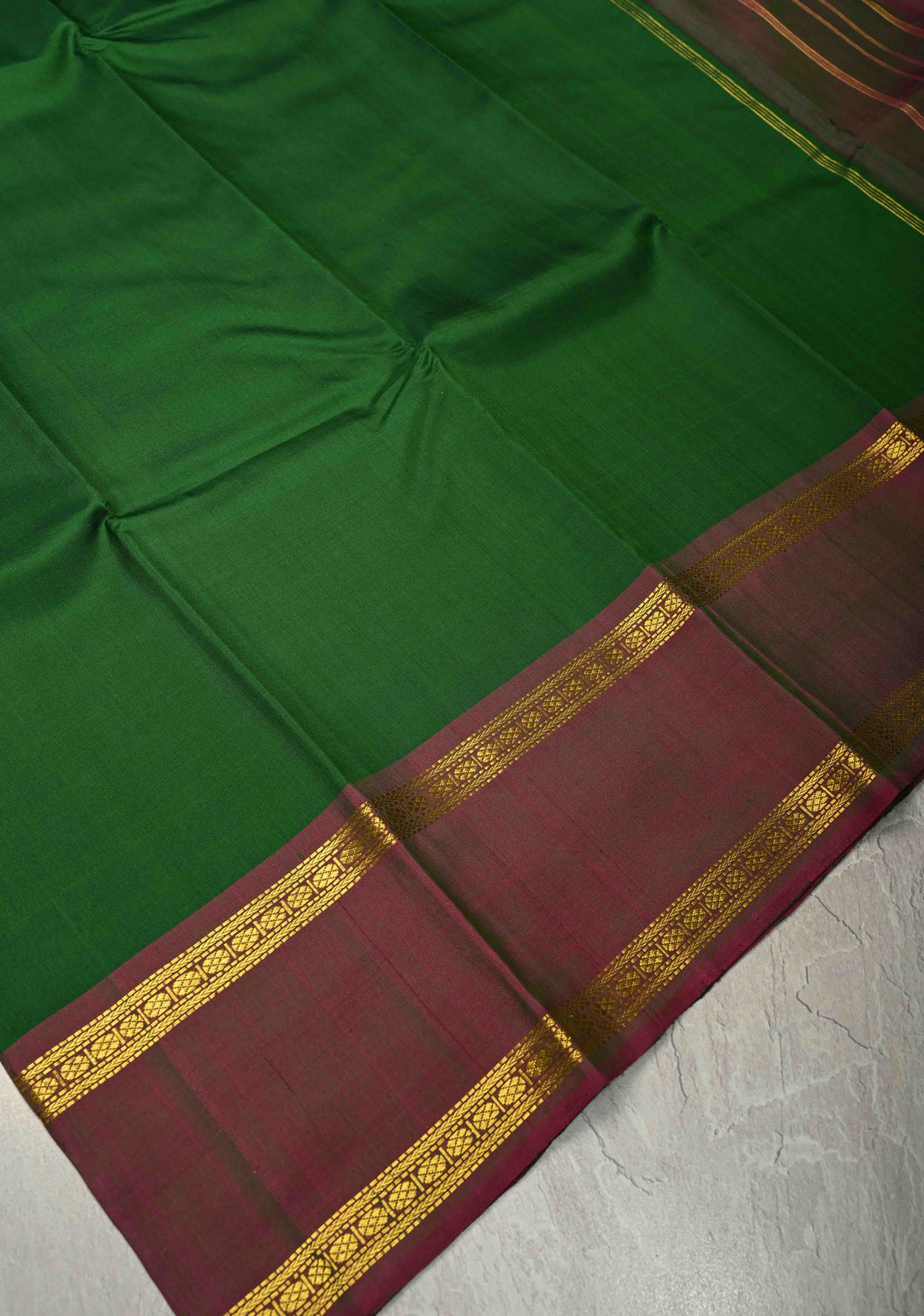 Bottle Green Handloom Pure Silk Saree with Contrast Rettaipet Zari Border | SILK MARK CERTIFIED
