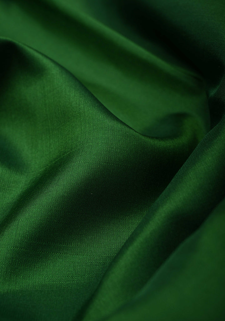 Bottle Green Handloom Pure Silk Saree with Contrast Rettaipet Zari Border | SILK MARK CERTIFIED