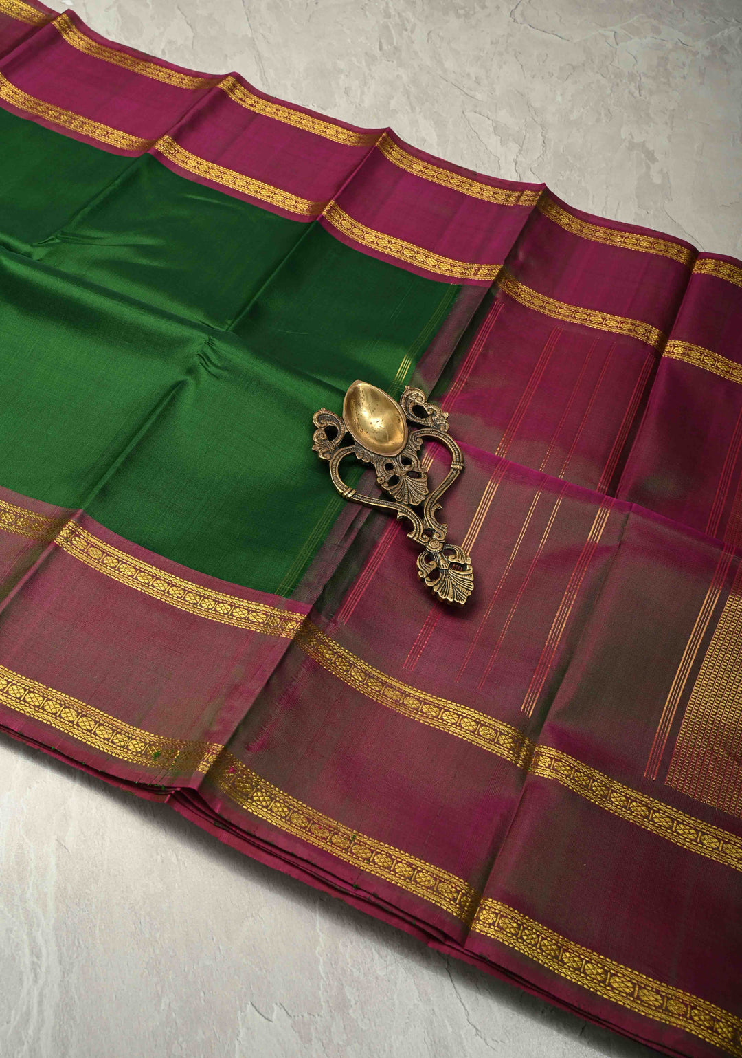 Bottle Green Handloom Pure Silk Saree with Contrast Rettaipet Zari Border | SILK MARK CERTIFIED