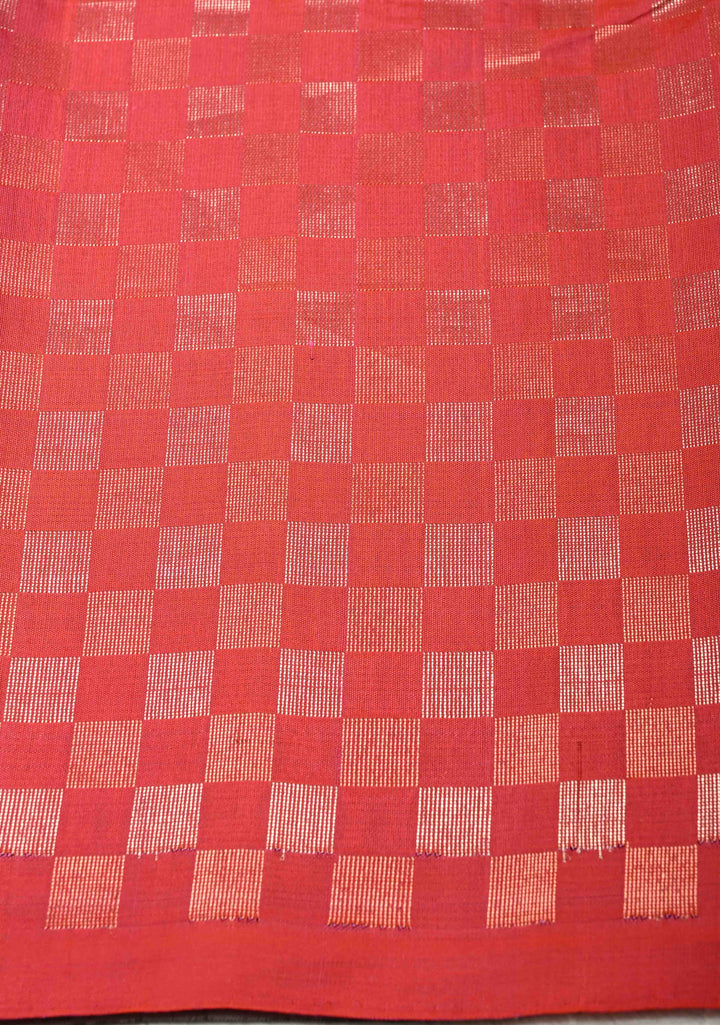 Gray Borderless Handwoven Pure Silk Saree With Squared Design | SILK MARK CERTIFIED | SHOBITAM