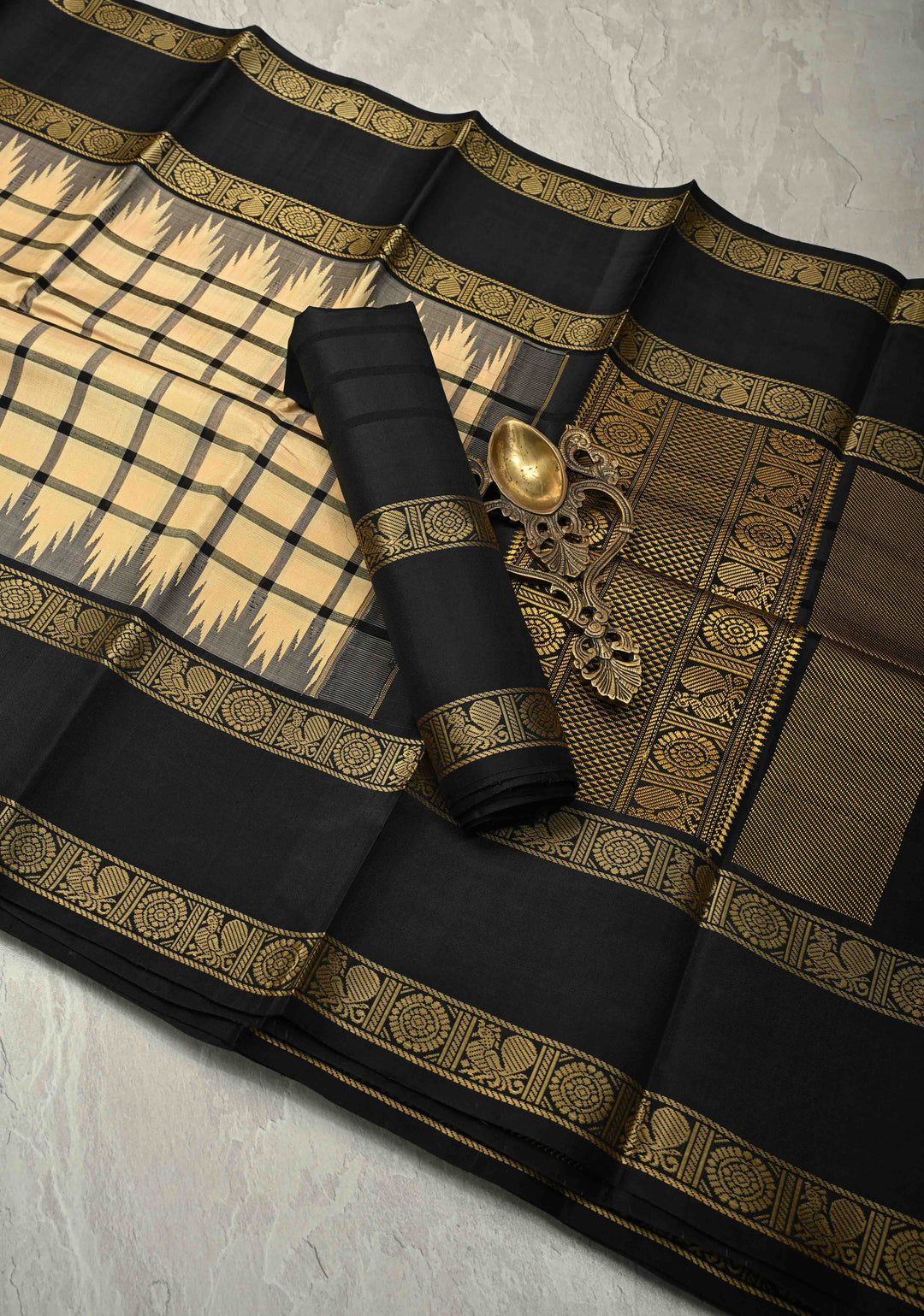 Cream Checks Handloom Pure Silk Saree with Temple Rettaipet Zari Less Thread work Border | SILK MARK CERTIFIED