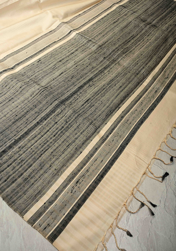 Off White Boderless Handloom Pure Silk Kanchi Saree With Verticle Stripes | SILK MARK CERTIFIED