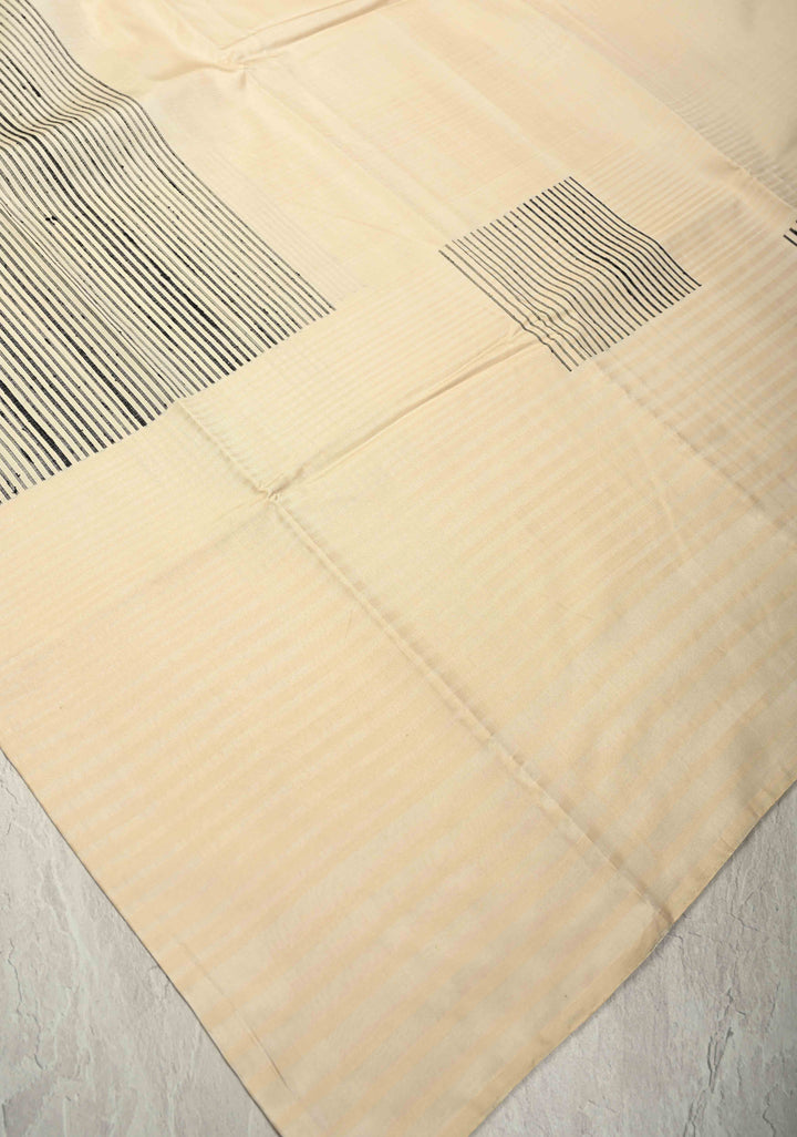 Off White Boderless Handloom Pure Silk Kanchi Saree With Verticle Stripes | SILK MARK CERTIFIED