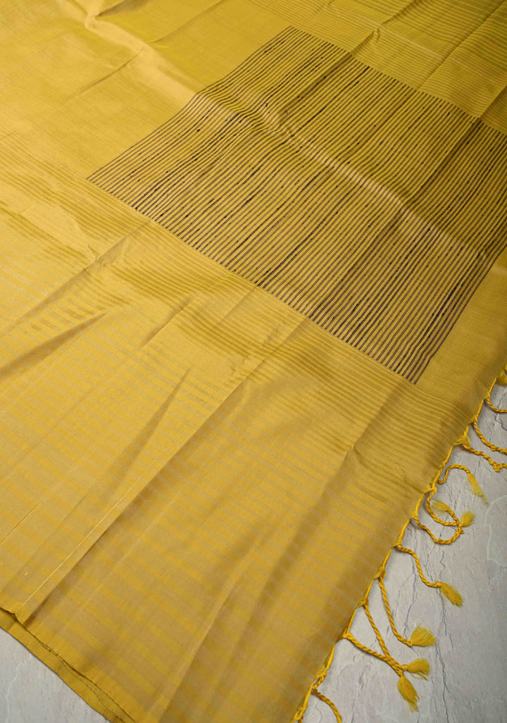 Mustard Yellow Boderless Handloom Pure Silk Kanchi Saree With Verticle Stripes | SILK MARK CERTIFIED