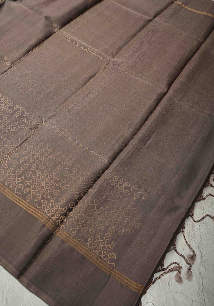 Brownish Gray Handloom Pure Silk Kanchi Saree with Kolam Buttas and Border | SILK MARK CERTIFIED