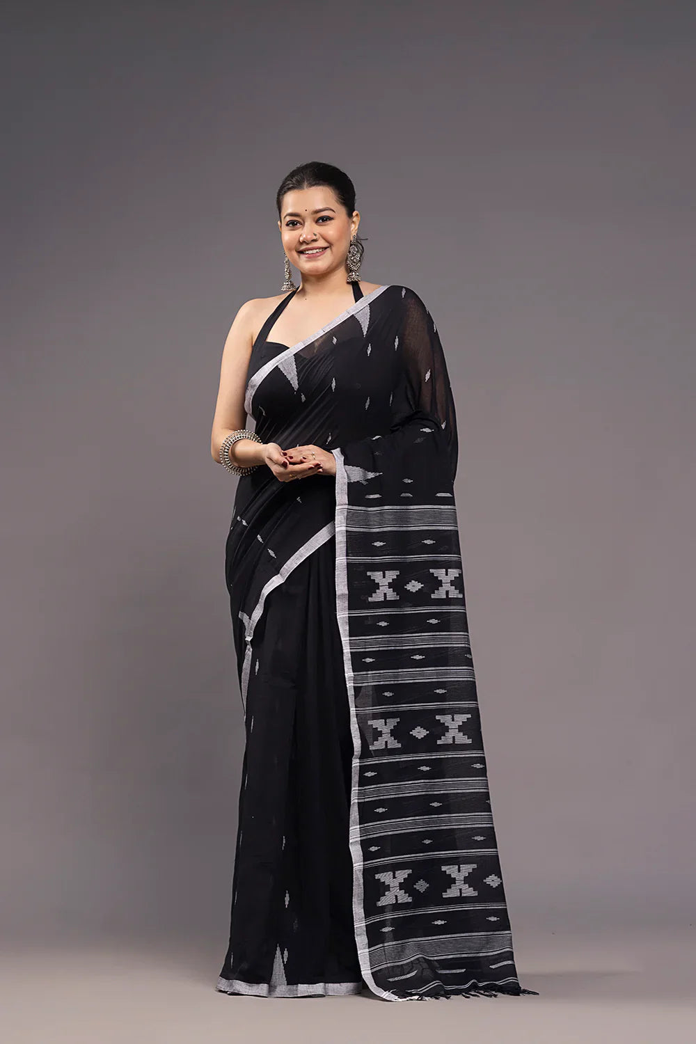 Handloom Black Soft Cotton Jamdani Saree | SHOBITAM