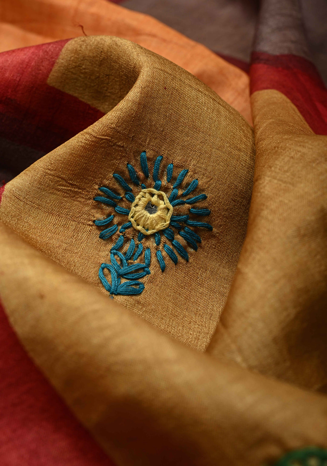 Black-Beige  Tussar Silk saree with Abstract Digital Print and Kantha Hand Embroidery | SILK MARK CERTIFIED (Copy)