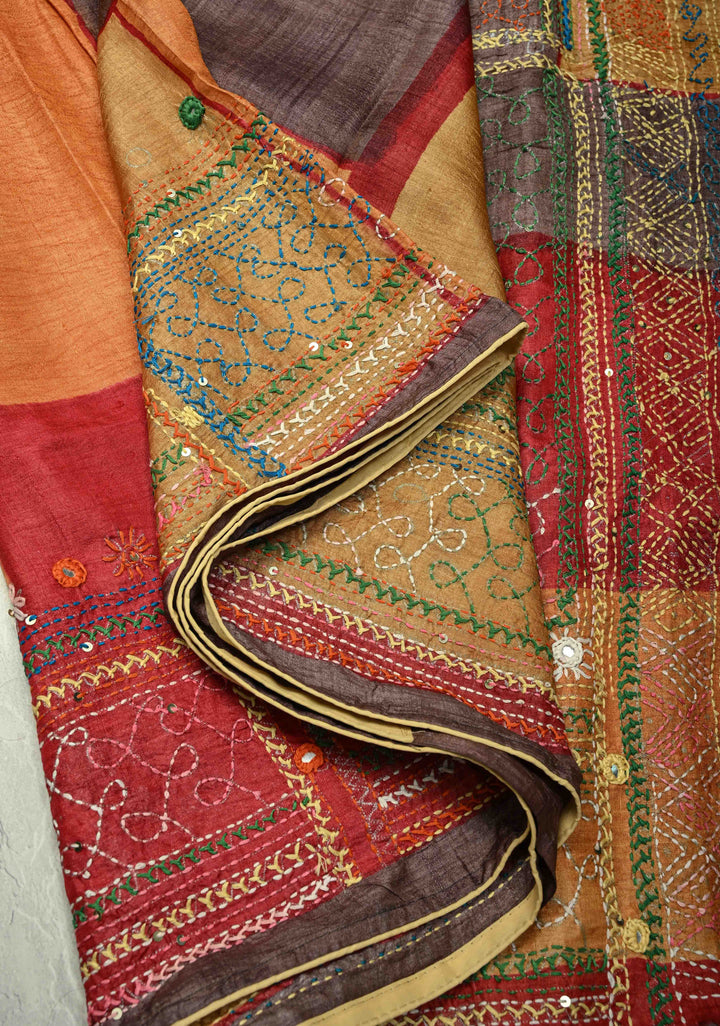 Black-Beige  Tussar Silk saree with Abstract Digital Print and Kantha Hand Embroidery | SILK MARK CERTIFIED (Copy)