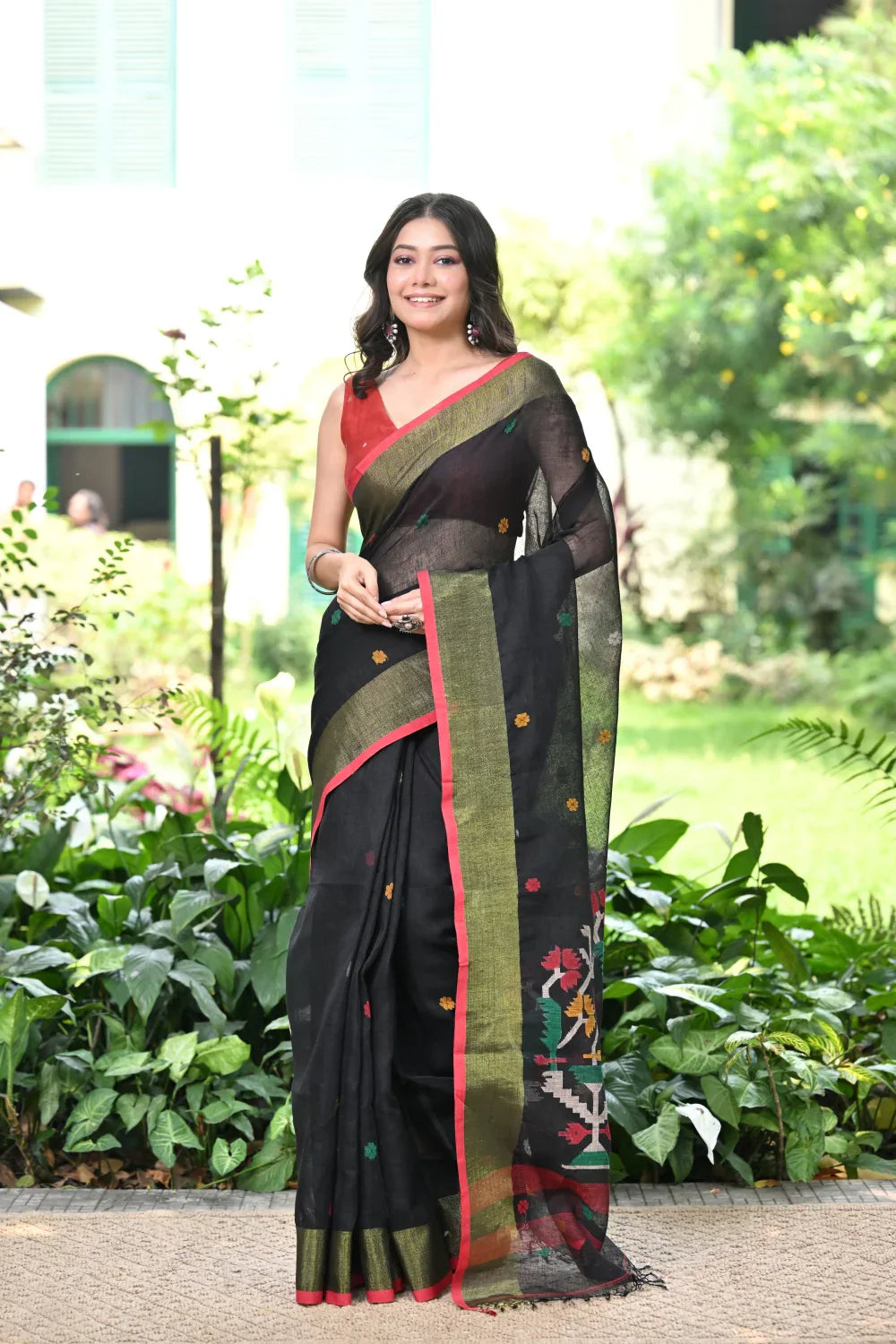 Handloom Black Pure Linen Zari Jamdani Saree | SHOBITAM