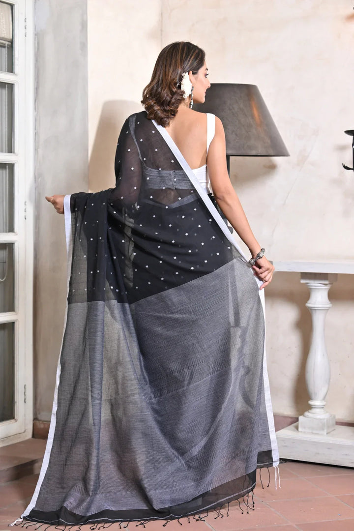 Handloom Black & White Soft Cotton Jamdani Saree | SHOBITAM
