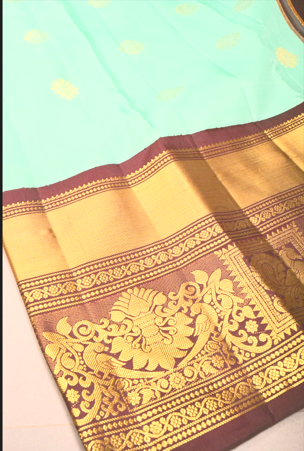 Korvai Mint Green Pure Gadwal Silk Saree With Zari Buttas and Contrast Wide Zari Border | SILK MARK CERTIFIED | Shobitam