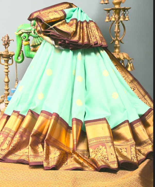 Korvai Mint Green Pure Gadwal Silk Saree With Zari Buttas and Contrast Wide Zari Border | SILK MARK CERTIFIED | Shobitam