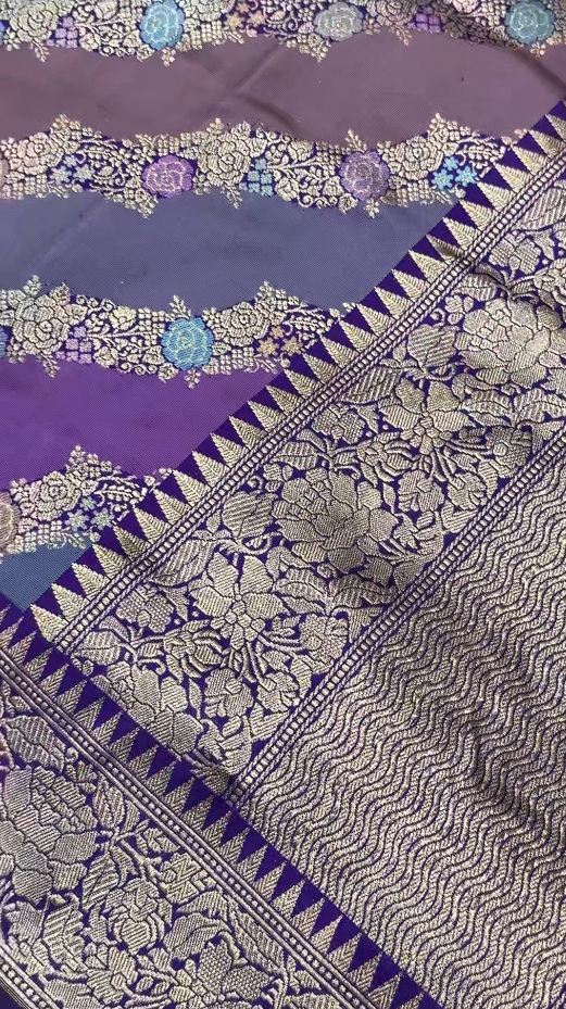 Rangkaat Kadhuwa Banarasi Silk Saree with Diagonal Zari stripes | SILK MARK CERTIFIED