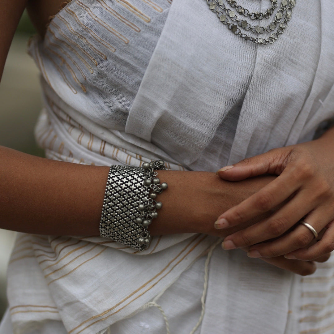 Silver Studded Bracelet | SHOBITAM
