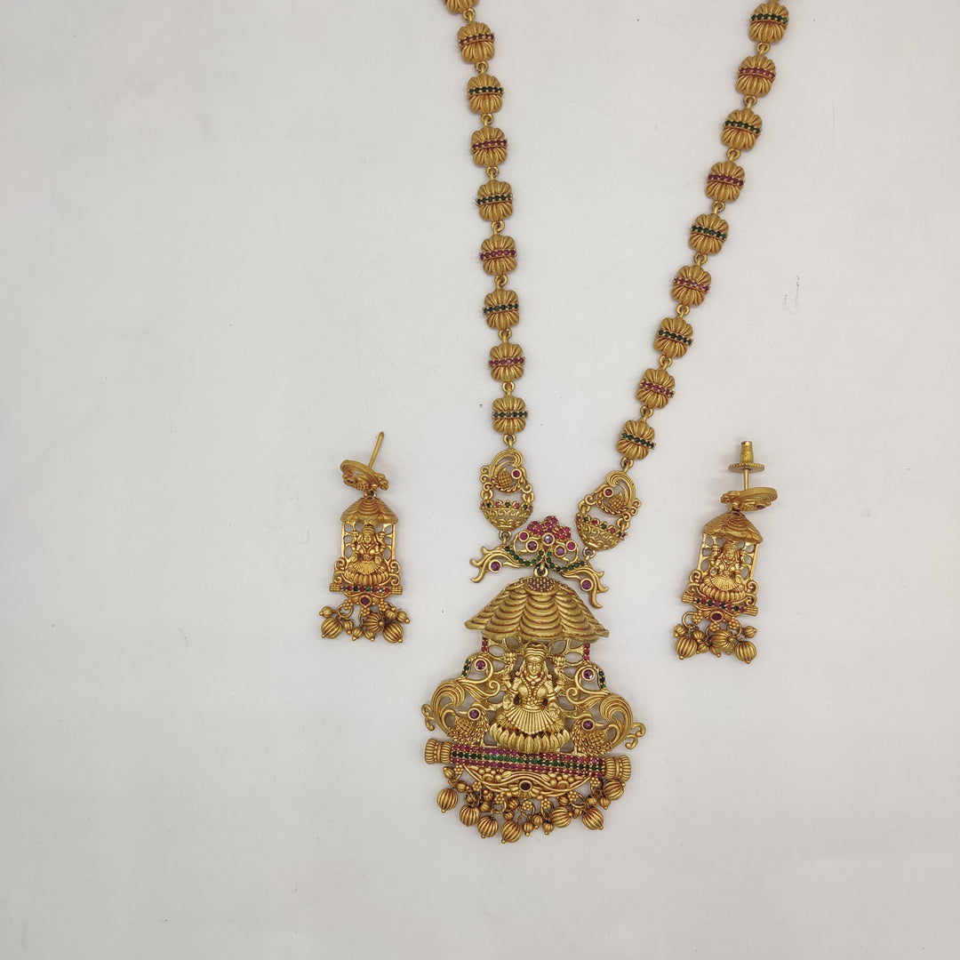 Sri Lakshmi Heritage Temple Necklace Set | SHOBITAM