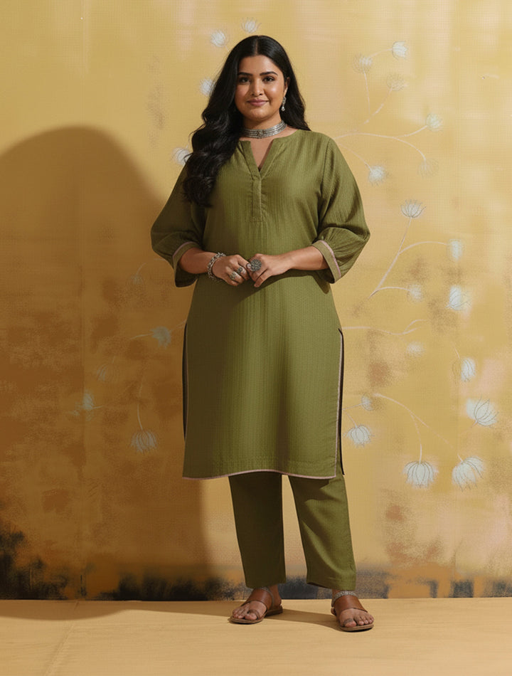Green Muslin Silk Relaxed Kurta Co-ord Set | SHOBITAM