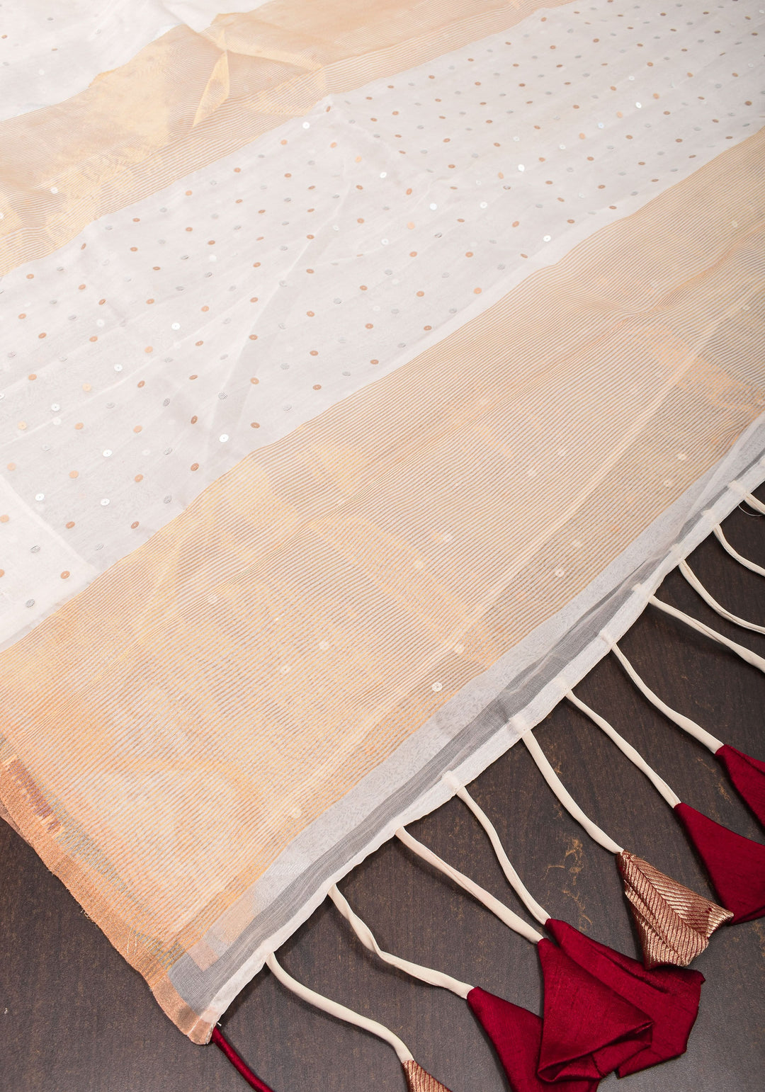 Exquisite Off White Sona Rupa Zari Jamdani with Pocket Sequins on Muslin Saree | SILK MARK CERTIFIED