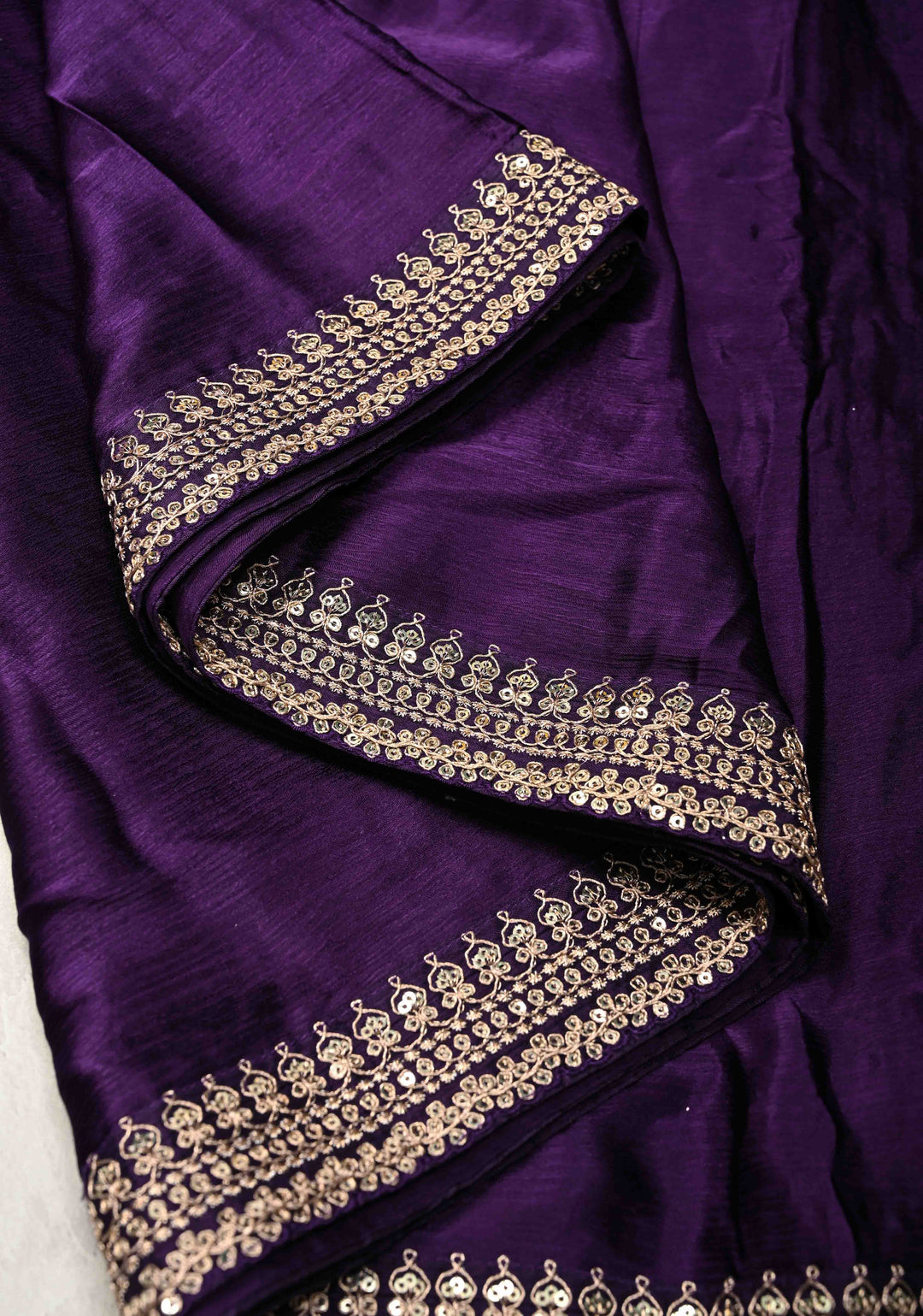 Jamuni Purple Satin Georgette Saree with Fancy Lace Border and Velvet Butta Blouse Piece