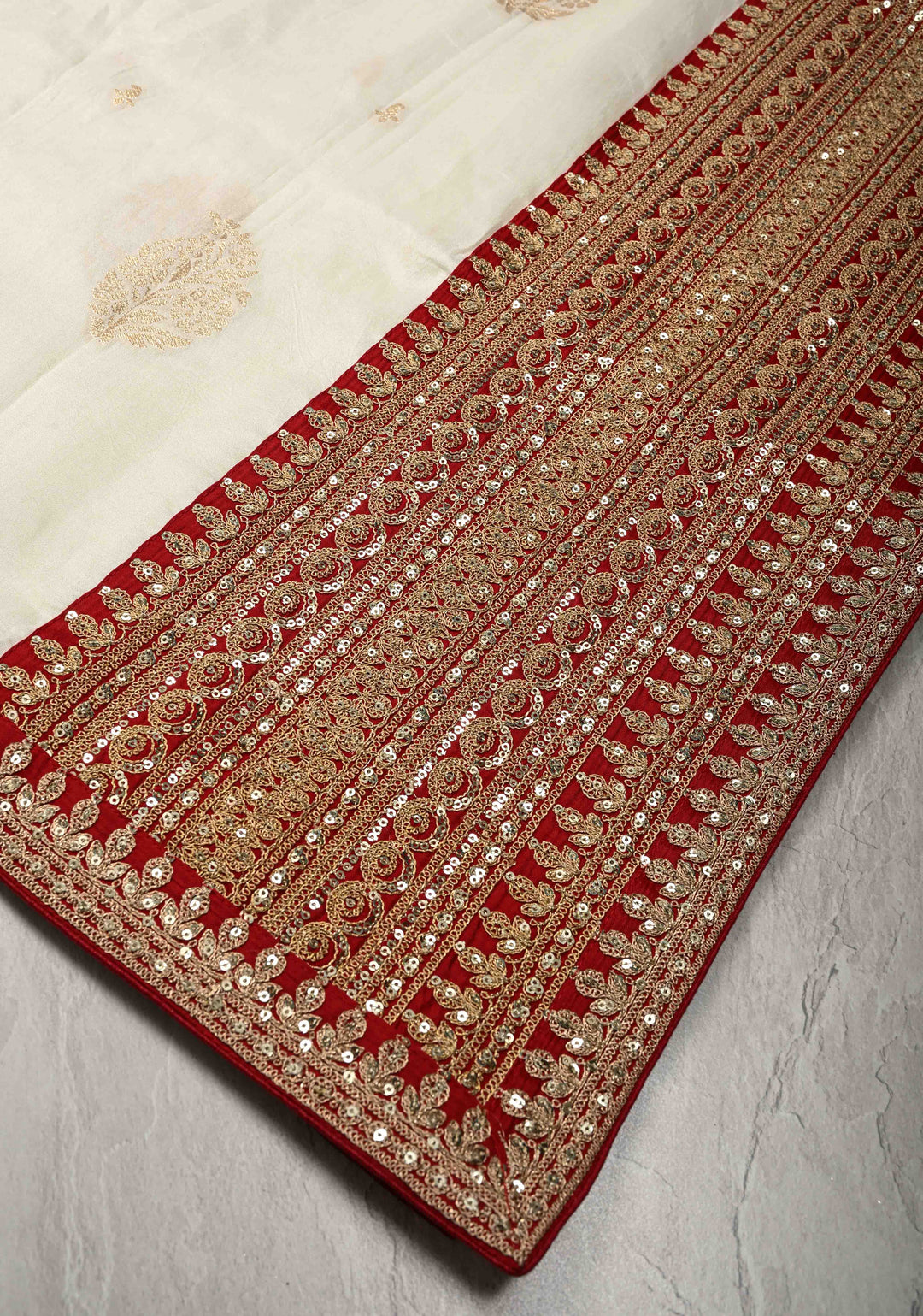White Viscose Saree with Floral Buttas and Fancy Lace Trim Border