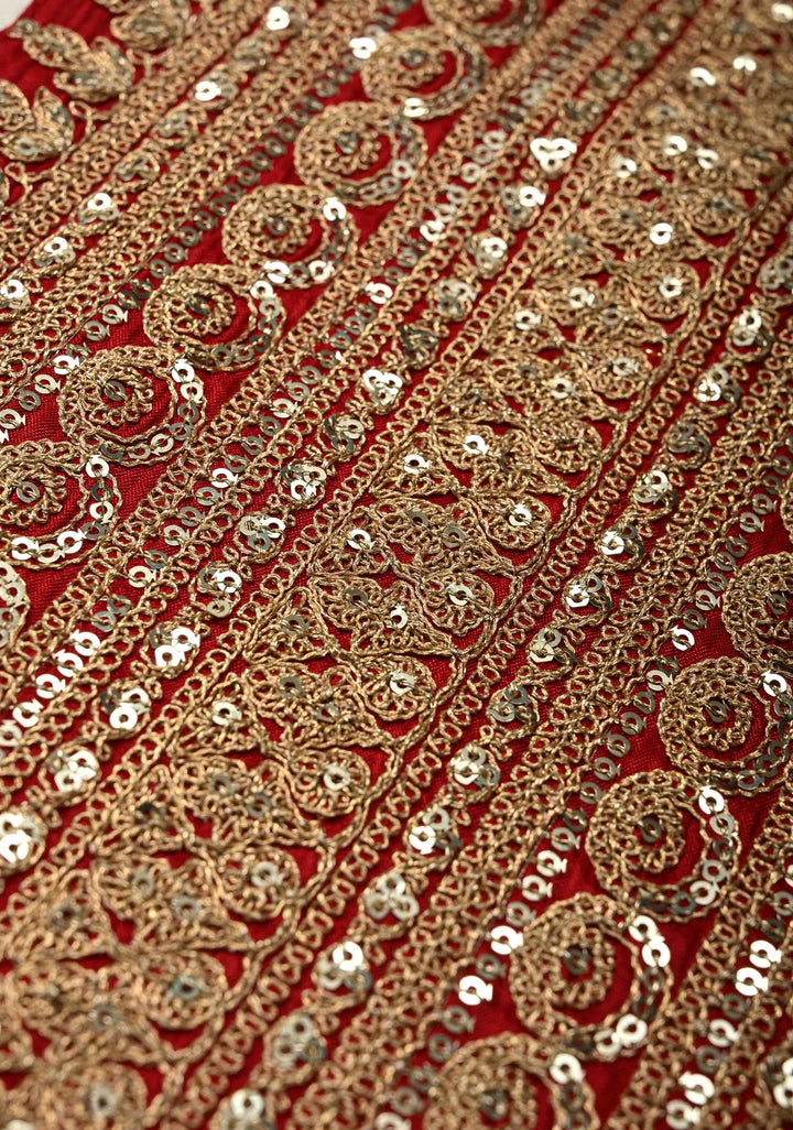White Viscose Saree with Floral Buttas and Fancy Lace Trim Border
