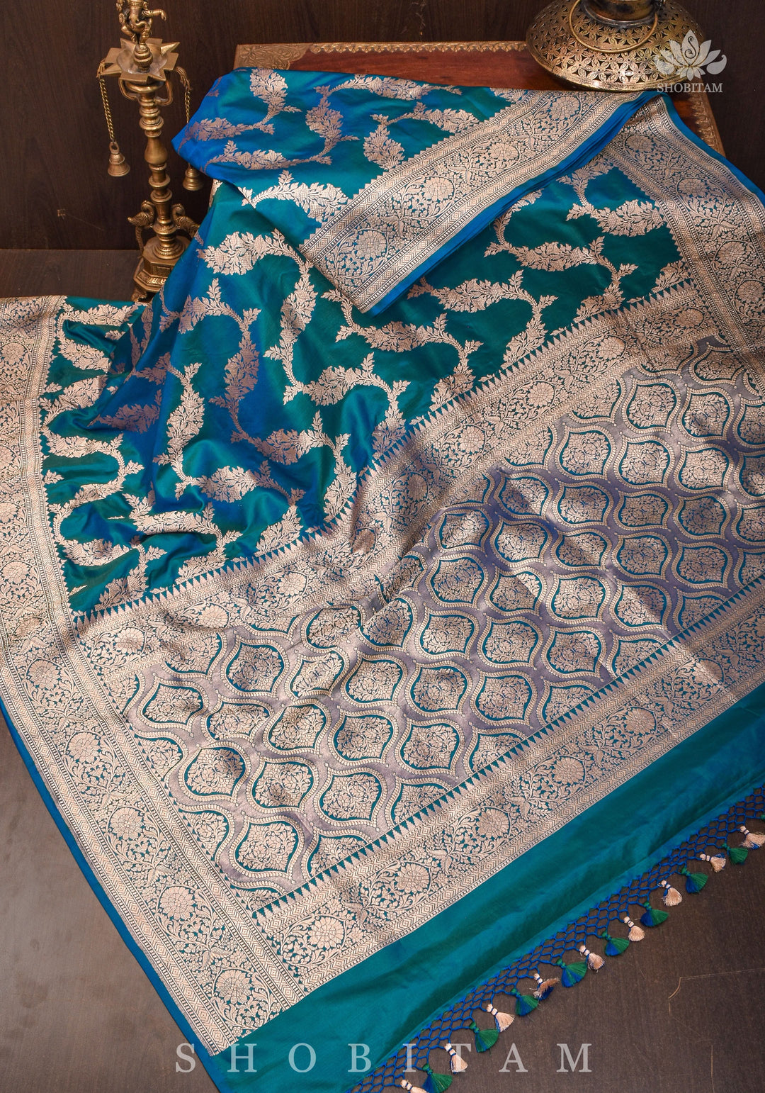 Exquisite Banarasi Floral Jaal Pure Katan Silk Saree in Peacock Blue Green Dual Tone | SILK MARK CERTIFIED