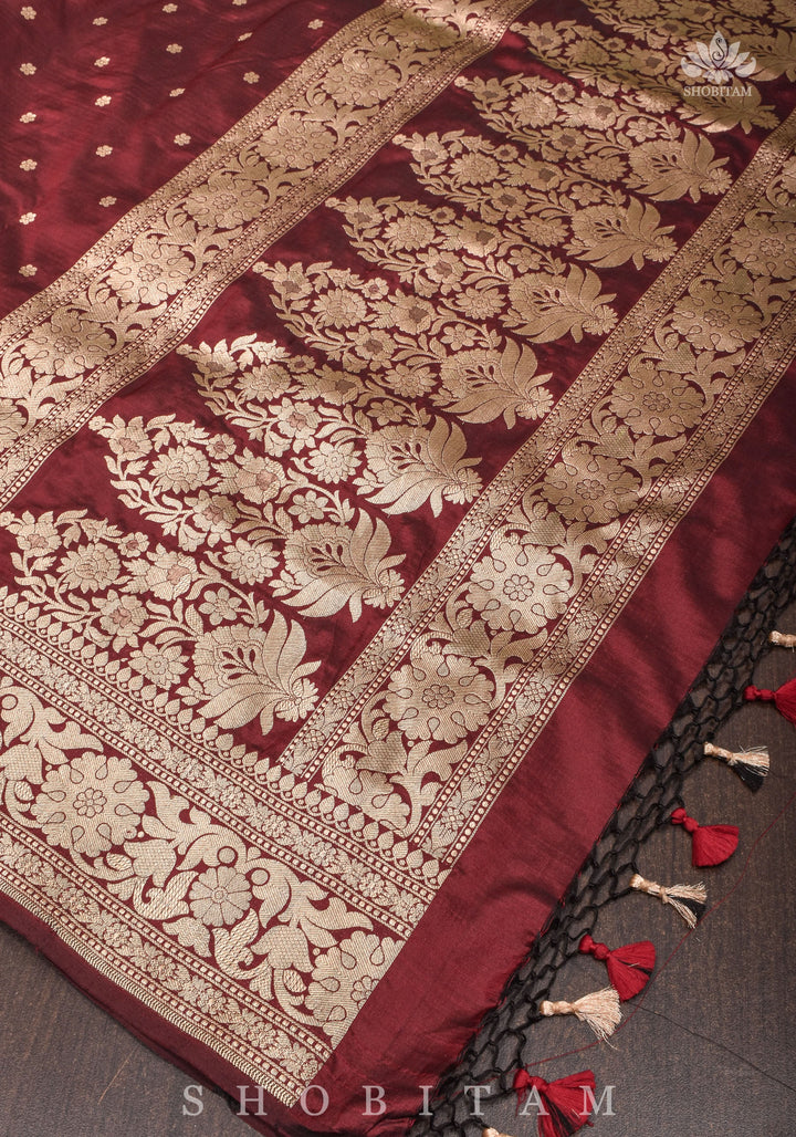Exquisite Celebrity Banarasi Katan Silk Saree in Garnet with Chunri Buttis and resplendant pallu | SILK MARK CERTIFIED
