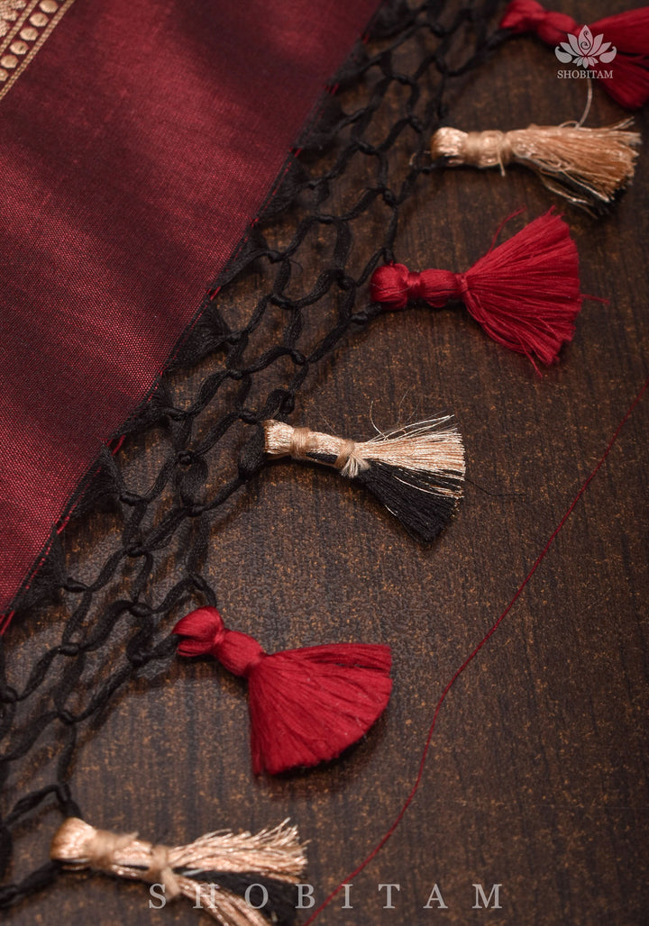 Exquisite Celebrity Banarasi Katan Silk Saree in Garnet with Chunri Buttis and resplendant pallu | SILK MARK CERTIFIED