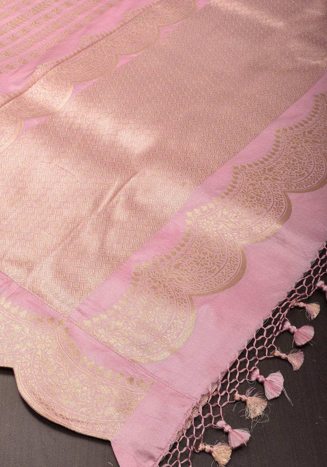 Unique Scalloped Borders Pure Brocade Banarasi Katan Silk Saree in Light PInk | SILK MARK CERTIFIED | SHOBITAM